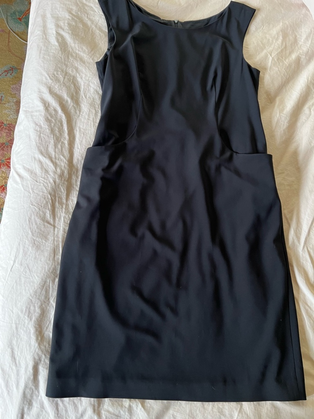 Classic LBD w/ pockets from Agnes B - Picture 3 of 9